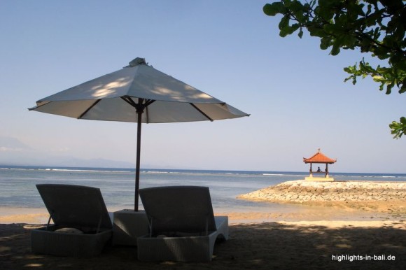 am Strand von Sanur